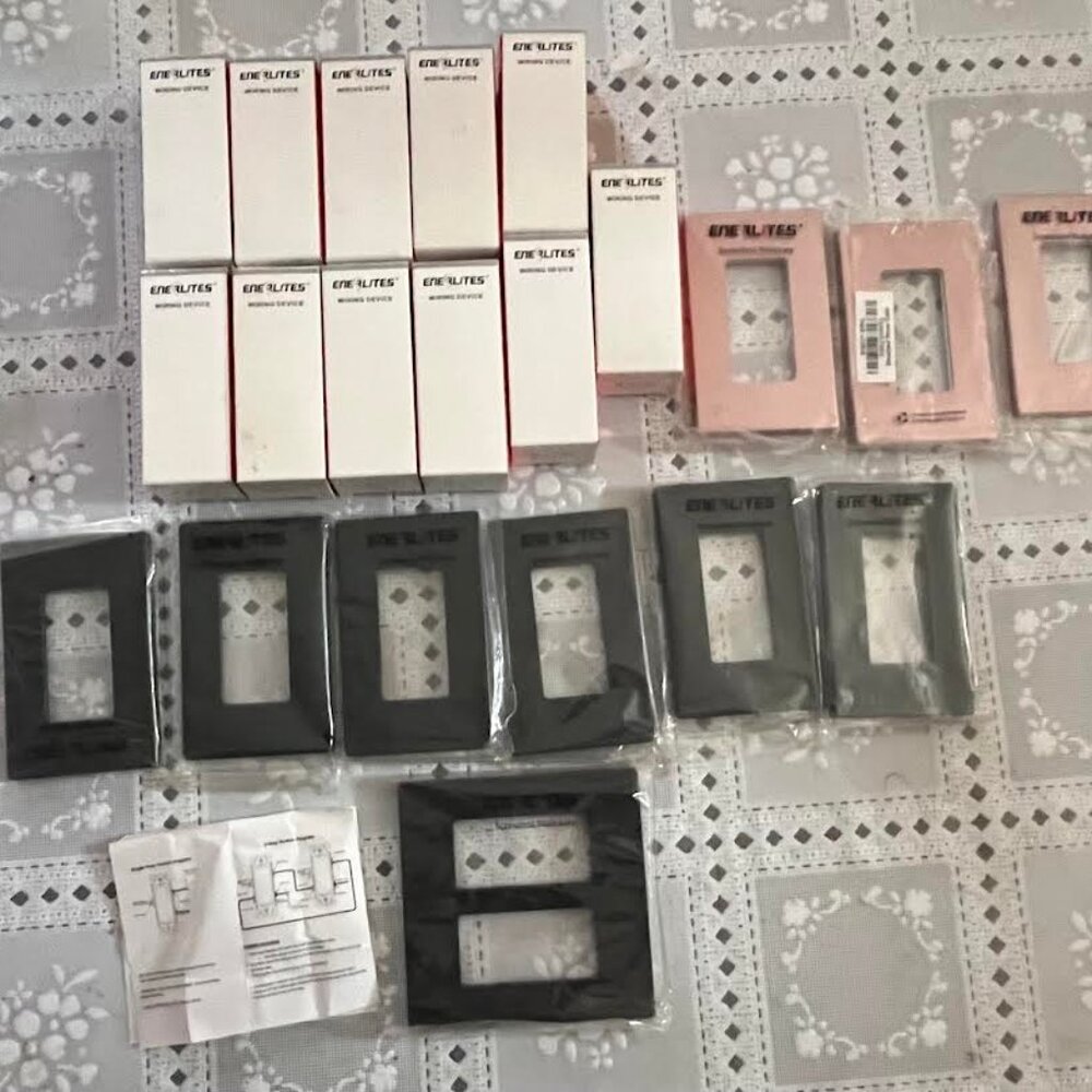 NEW LOT of 10 Enerlite Screwless Switchplate Covers & Switch Single Pole Wiring